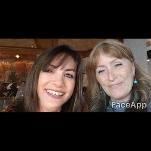 Meet your Posher, Lisa